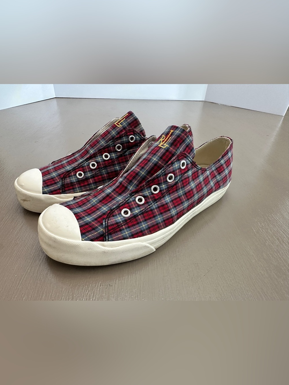 Lauren Ralph Lauren Women 8.5 Red Royal Stewart Tartan Plaid Slip On Sneakers